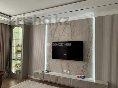 4-бөлмелі пәтер · 170 м² · 1/8 қабат, Торекулова 15, бағасы: 135 млн 〒 в Шымкенте