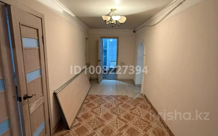 4 бөлме · 120 м² · 1 қабат, Газиза Жубанова — Пересечение Братьев Жубановых и Газиза Жубанова, бағасы: 30 000 ₸ в Актобе — фото 2
