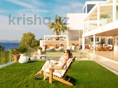 Дом · 7 комнат · 540 м², Ялыкавак за 300 000 〒 в Бодруме