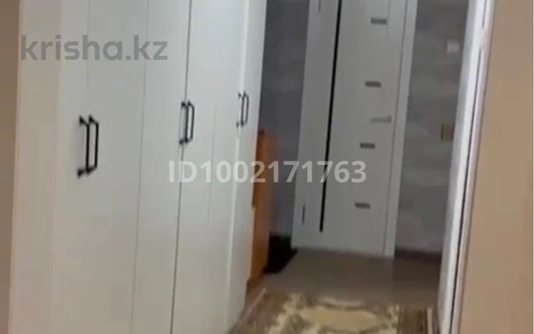 2-бөлмелі пәтер · 54 м² · 9/9 қабат, Ауэзова 163 — Энергетиков, бағасы: 15 млн ₸ в Экибастузе — фото 6