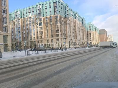 4-комнатная квартира · 131 м² · 3/10 этаж, Ашимова за 60 млн 〒 в Караганде, Казыбек би р-н