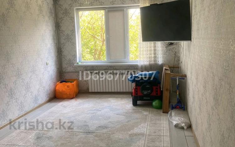2-бөлмелі пәтер · 57.5 м² · 4/5 қабат, 17-й микрорайон, 17-й микрорайон 12а — Еримбетова, бағасы: 22 млн ₸ в Шымкенте, Аль-Фарабийский р-н — фото 2