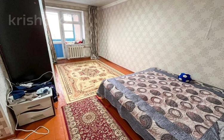 1-бөлмелі пәтер · 28.3 м² · 4/4 қабат, 9-й микрорайон, 9 плащадка, бағасы: 10 млн ₸ в Талдыкоргане — фото 2