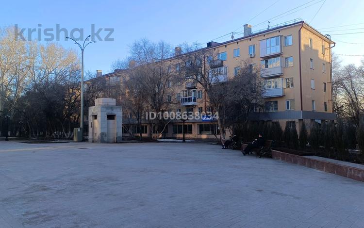Свободное назначение, магазины и бутики · 200 м² за 700 000 〒 в Караганде, Казыбек би р-н — фото 7