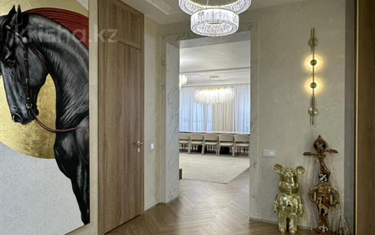 4-комнатная квартира · 165 м² · 6/7 этаж, мкр. Алтын орда 51в за 110 млн ₸ в Актобе — фото 2