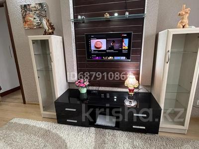 2-комнатная квартира · 45 м² · 2/5 этаж, мкр 5, проспект Абая 9 — Акимат за 13 000 ₸ в Актобе