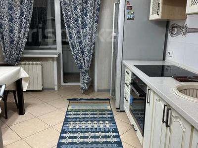 4-комнатная квартира · 80 м² · 1/5 этаж, Кабанбай Батыра 93 за 350 000 〒 в Усть-Каменогорске