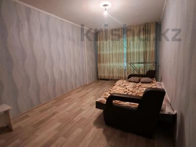 1-комнатная квартира, 33 м², 2/5 этаж, Назарбаева 93 за 10.5 млн 〒 в Усть-Каменогорске