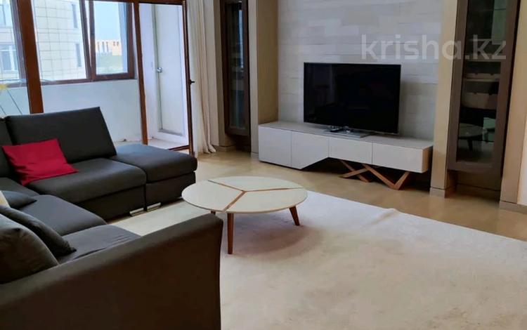 3-комнатная квартира · 120 м² · 12/18 этаж, Байтурсынова 3 за 500 000 ₸ в Астане — фото 2