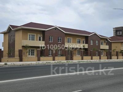 Часть дома · 4 комнаты · 220 м² · 1 сот., Приморский-1, м-н — Находиться на территории Базы отдыха DOSTAR за 95 млн ₸ в Актау, мкр Приморский