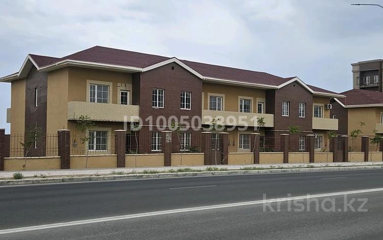Часть дома · 4 комнаты · 220 м² · 1 сот., Приморский-1, м-н — Находиться на территории Базы отдыха DOSTAR за 80 млн ₸ в Актау, мкр Приморский — фото 2