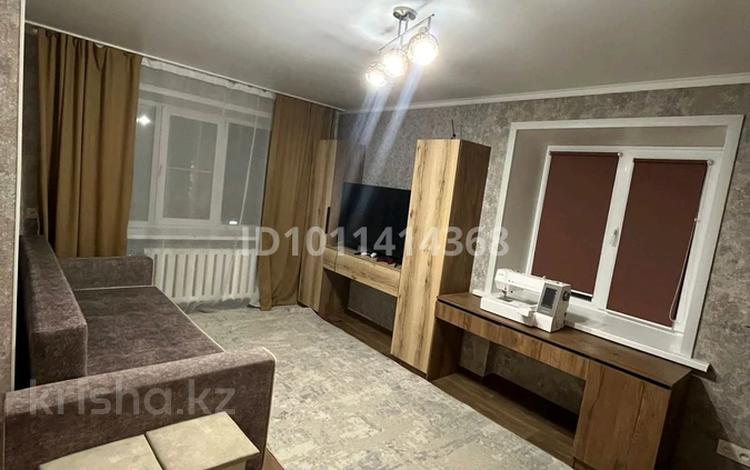 1-комнатная квартира · 34 м² · 4/5 этаж, Казахстан 78 за 12 000 ₸ в Усть-Каменогорске — фото 2