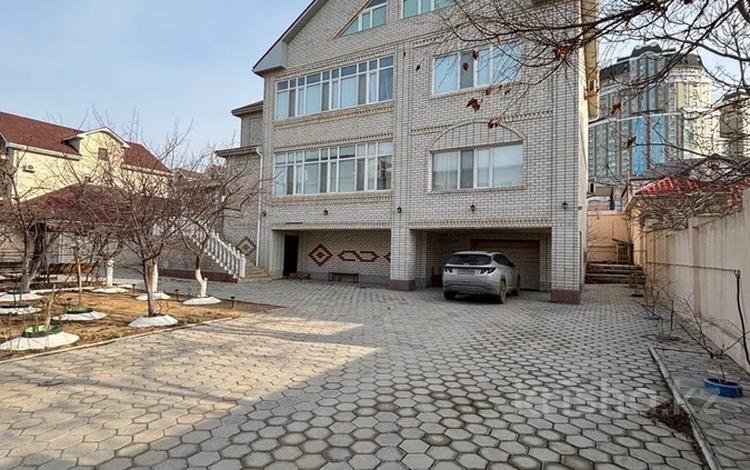 Отдельный дом · 16 комнат · 650 м² · 12 сот., мкр "Самал" 7 за 182 млн 〒 в Актау, мкр "Самал" — фото 2