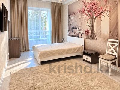 3-комнатная квартира · 120 м² · 2/12 этаж, Бекхожина 15 за 750 000 ₸ в Алматы, Медеуский р-н