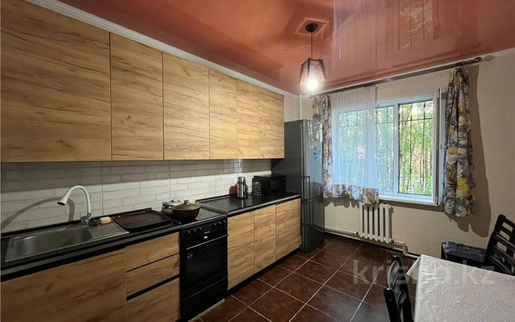 2-комнатная квартира · 65 м² · 1/9 этаж, мкр Юго-Восток, Шахтеров за 25 млн ₸ в Караганде, Казыбек би р-н — фото 4