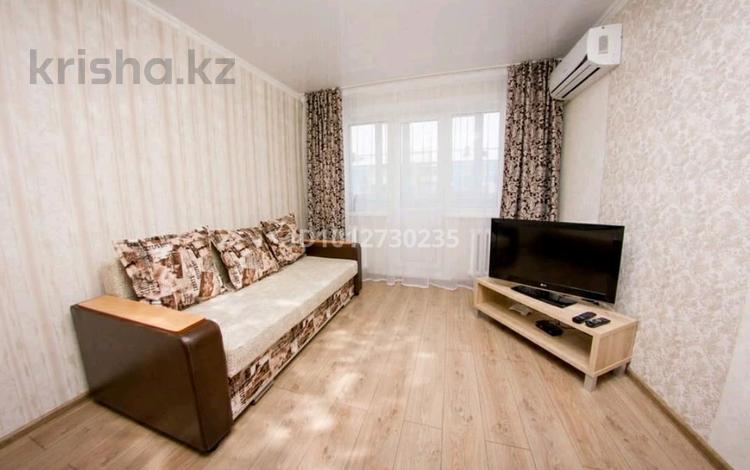 1-комнатная квартира · 40 м² · 3/6 этаж, 17 мкр 90 за 900 ₸ в Актау — фото 3
