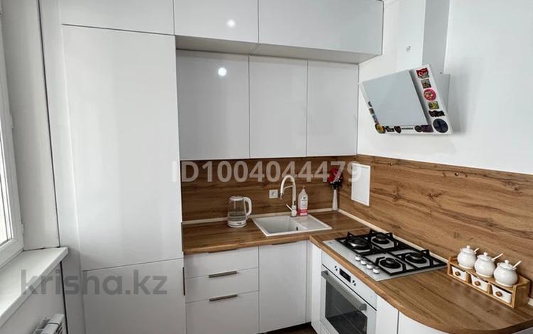 2-комнатная квартира · 64 м² · 9/9 этаж, мкр Нурсая 119 за 25.5 млн ₸ в Атырау — фото 9