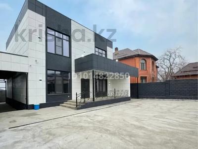 Отдельный дом · 6 комнат · 250 м² · 4.62 сот., Есим хана 1 за 600 000 ₸ в Туздыбастау (Калинино)