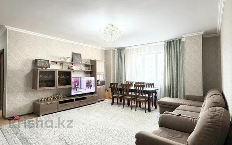 3-комнатная квартира · 105 м² · 11/12 этаж, Кошкарбаева 40 за 42 млн ₸ в Астане, Алматы р-н — фото 3