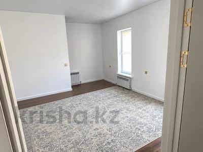 Отдельный дом · 4 комнаты · 155 м² · 10 сот., мкр Жастар 2 52 за 29 млн ₸ в Актобе, жилой массив Жанаконыс