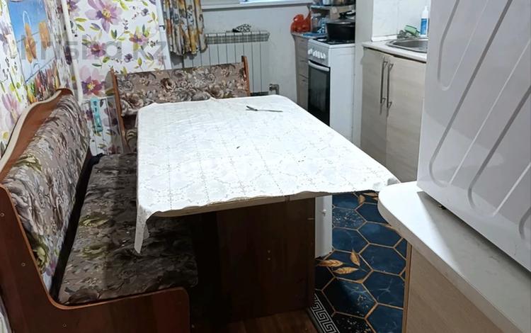 1 комната · 88 м² · 1/5 этаж, 17-й микрорайон 13 за 35 000 ₸ в Шымкенте, Аль-Фарабийский р-н — фото 2