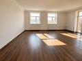 4-комнатная квартира · 228.6 м² · 3/6 этаж, Шоссе Коргалжын 11 за 96 млн ₸ в Астане, Нура р-н