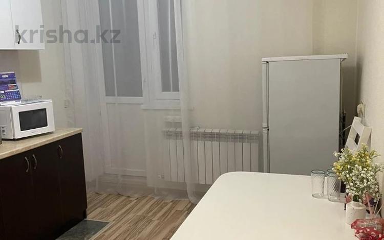 1-комнатная квартира, 38 м², 4/12 этаж, Бектурова