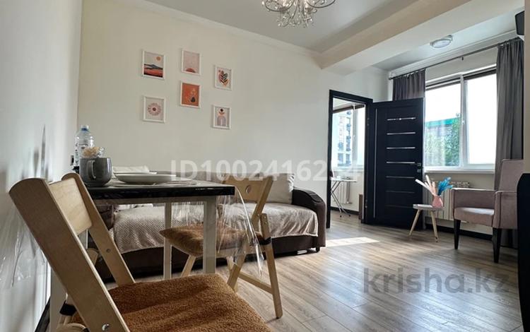 2-комнатная квартира · 42 м² · 3/12 этаж, Шевченко 85 — Сейфуллина за 25 000 〒 в Алматы, Алмалинский р-н — фото 2
