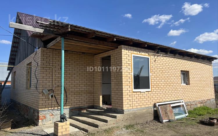 Отдельный дом · 3 комнаты · 100 м² · 10 сот., Кайнар 4 за 33 млн ₸ в Костанае, Костанай-2 — фото 2
