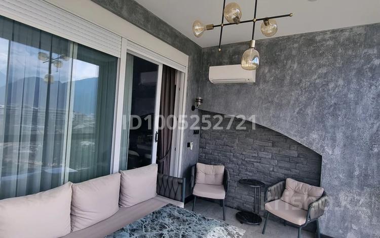 5-бөлмелі пәтер · 196 м² · 5/6 қабат, 280 1 — Карефор, бағасы: 250 млн 〒 в Анталье — фото 2