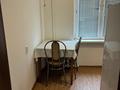 1-комнатная квартира · 42 м² · 2/5 этаж, 4-мкр 17 за 130 000 ₸ в Атырау, мкр Авангард-4 — фото 4