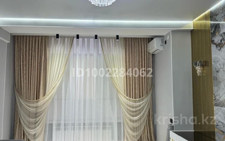 2-бөлмелі пәтер · 70 м² · 7/10 қабат, мкр Атырау, Абулхайыр хана 51а, бағасы: 38 млн ₸ — фото 2
