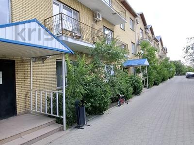 2-комнатная квартира · 57 м² · 1/3 этаж, мкр Нурсая, Абулхайырхан 17а — Салтанат Сарайы за 200 000 ₸ в Атырау