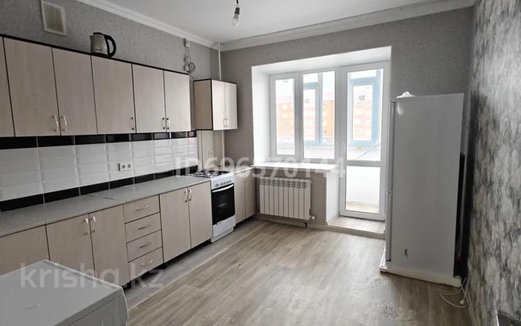 2-бөлмелі пәтер · 60 м² · 3/5 қабат, мкр. Алтын орда, Батыс 2 11, бағасы: 200 000 ₸ в Актобе — фото 9