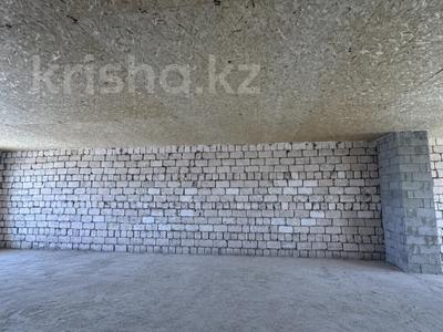 3-бөлмелі пәтер · 100.8 м² · 8/8 қабат, 18 мкрн 42, бағасы: ~ 20.2 млн ₸ в Актау, 18-й мкр 