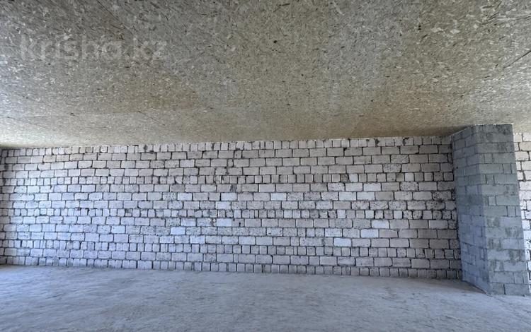 3-бөлмелі пәтер · 100.8 м² · 8/8 қабат, 18 мкрн 42, бағасы: ~ 20.2 млн ₸ в Актау, 18-й мкр  — фото 2