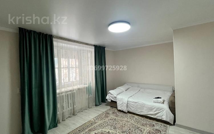 1-комнатная квартира · 32 м² · 1/5 этаж, Самал мкр — Кунаева за 10 000 〒 в Талдыкоргане, мкр Самал — фото 11