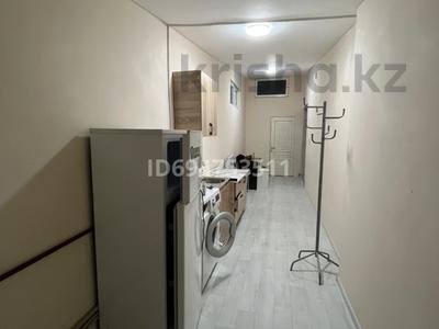 1-комнатная квартира · 18 м², мкр Достык, ул Розыбакиева 16/2 — Ул.Абая уг.,ул.Яссауи за 150 000 ₸ в Алматы, Ауэзовский р-н