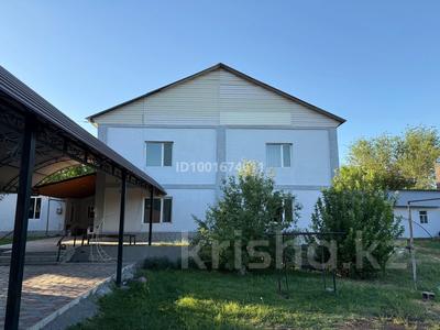 Отдельный дом · 7 комнат · 200 м² · 15 сот., Иванилова 93 за 50 млн 〒 в Талдыкоргане