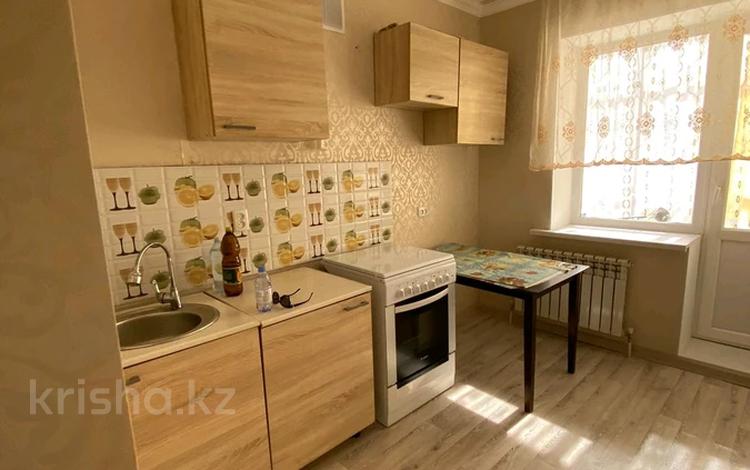 1-комнатная квартира, 35 м², 2/10 этаж помесячно, А 92 5/2