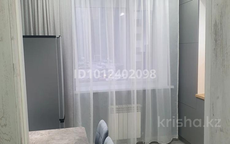 1-бөлмелі пәтер · 32.6 м² · 2/9 қабат, ул. Шакшак Жанибек батыра 45Г, бағасы: 27 млн ₸ в Костанае — фото 2