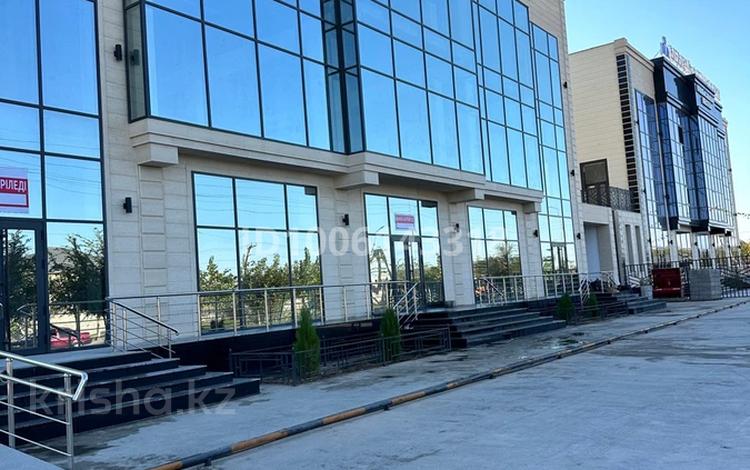 Свободное назначение, офисы, магазины и бутики, склады, азс, автосервисы и автомойки, общепит, салоны красоты, сельское хозяйство, бани, гостиницы и зоны отдыха, фитнес и спорт, медцентры и аптеки, образование, развлечения, конференц-залы, кабинеты и рабочие места, студии · 2200 м² за 3 млн 〒 в Туркестане — фото 12