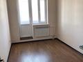 4-комнатная квартира, 85 м², 5/5 этаж помесячно, Сулейманова за 275 000 〒 в Таразе — фото 8