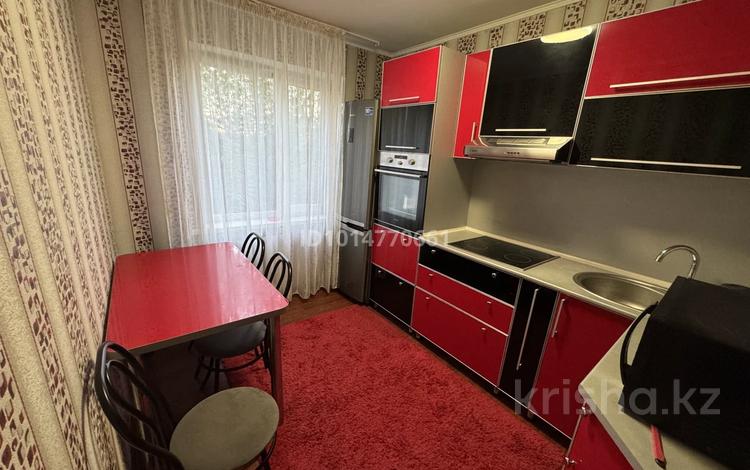 3-комнатная квартира · 70 м² · 5/9 этаж, Назарбаева 93 — Назарбаева Толстого за 320 000 ₸ в Павлодаре — фото 2