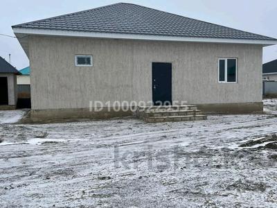 Отдельный дом · 3 комнаты · 144 м² · 8 сот., мкр Аксай-2, 16 көше 32 за 20 млн 〒 в Атырау