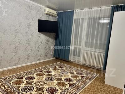 1-комнатная квартира · 36 м² · 9/9 этаж, 5 мкр — 4 школа за 140 000 〒 в Аксае