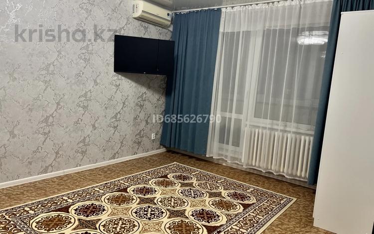 1-комнатная квартира · 36 м² · 9/9 этаж, 5 мкр — 4 школа за 140 000 ₸ в Аксае — фото 6