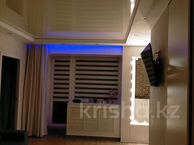 2-бөлмелі пәтер · 44 м² · 5/5 қабат, Жаңа қала ш/а., Пичугина 255 — 45 квартал вокзал 1000 мелочей, бағасы: 20 000 ₸ в Караганде, Казыбек би р-н
