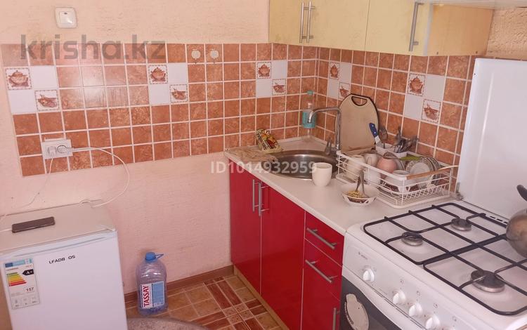1-комнатная квартира · 35 м² · 5/5 этаж, 3 урепленный квартал — Старый базар сұлтан торг дом за 100 000 ₸ в  — фото 2