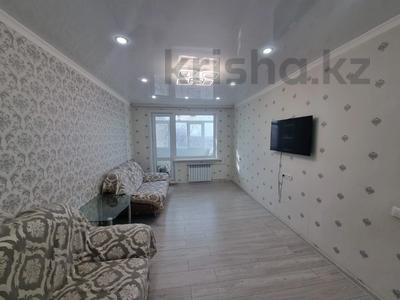 2-комнатная квартира, 44 м², 4/5 этаж, Казахстанская за 8 млн 〒 в Шахтинске